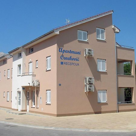 Apartments Crnekovic V Baška Exterior foto