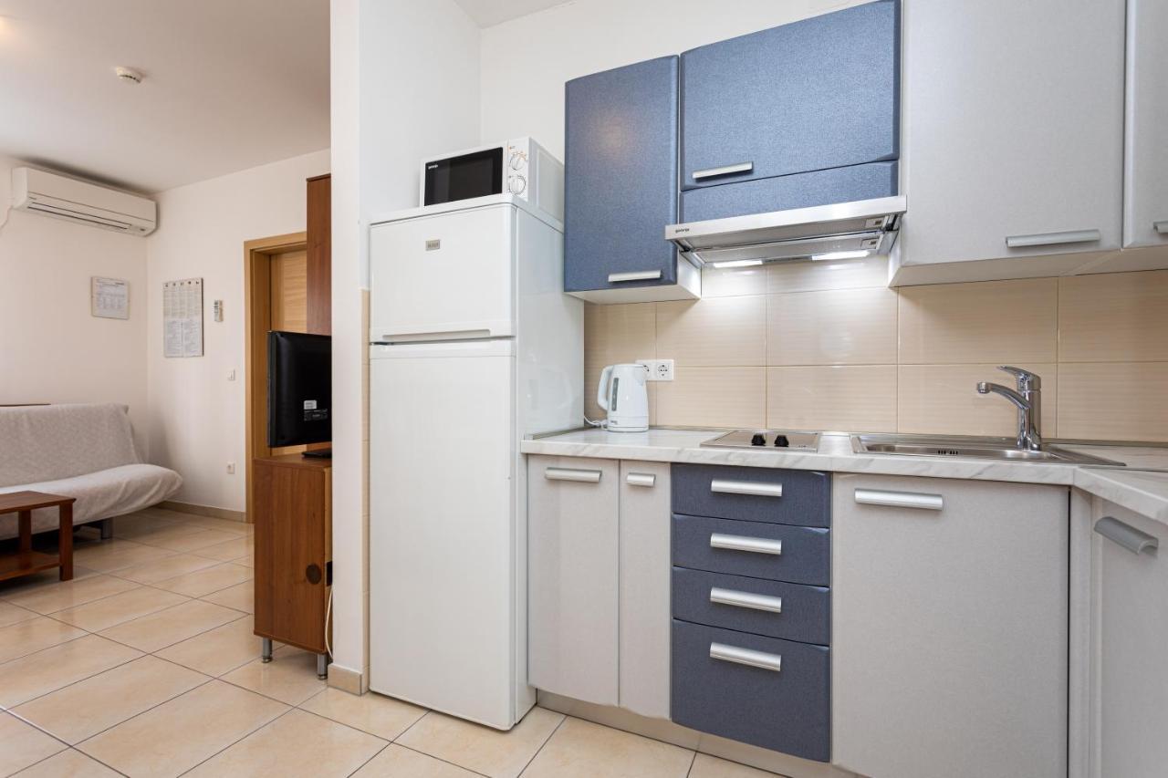 Apartments Crnekovic V Baška Exterior foto