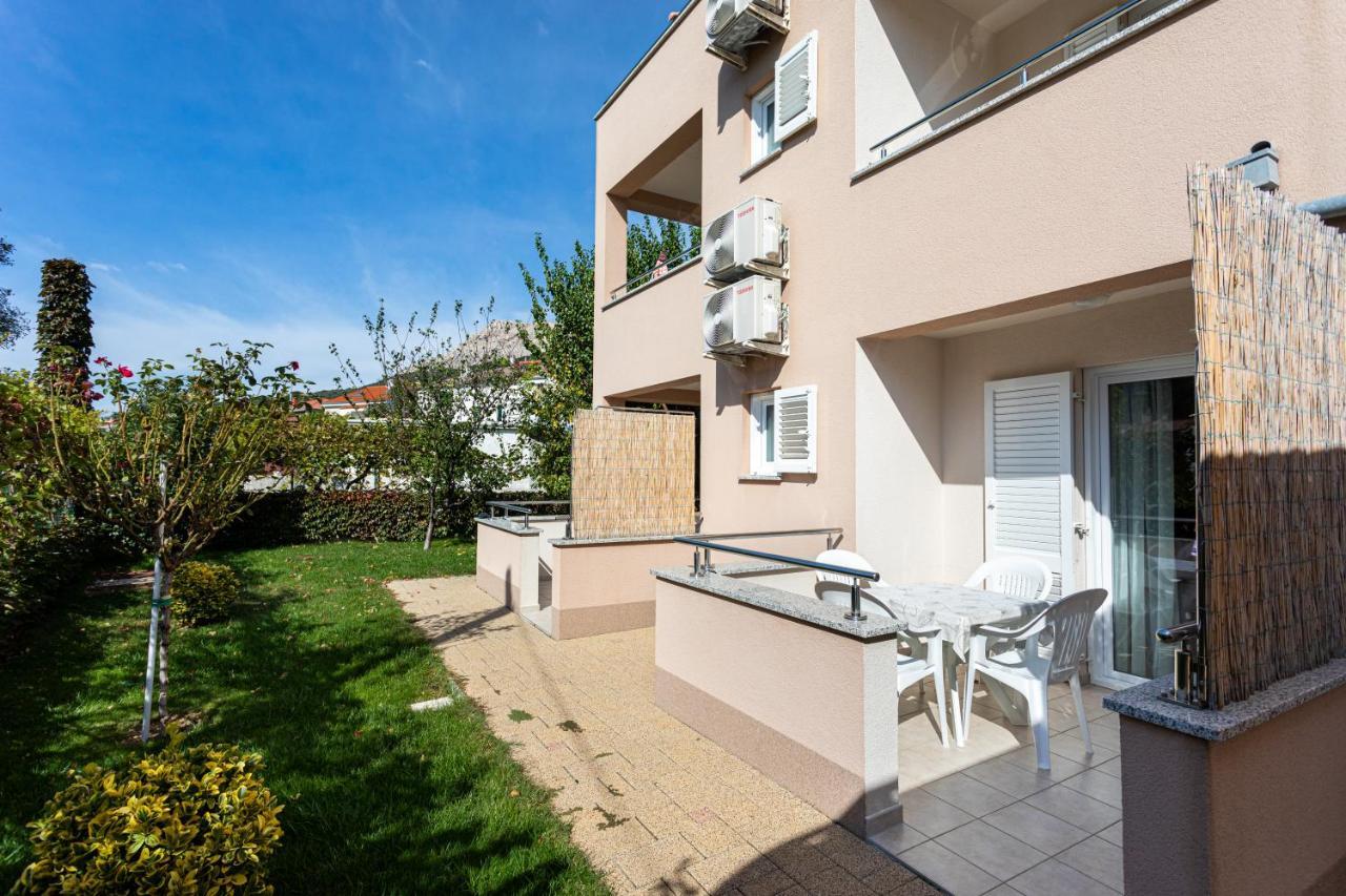 Apartments Crnekovic V Baška Exterior foto