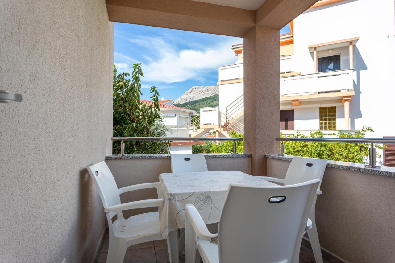 Apartments Crnekovic V Baška Exterior foto