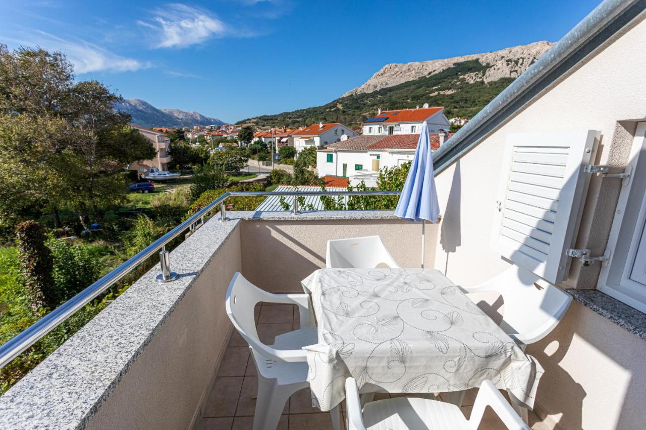 Apartments Crnekovic V Baška Exterior foto