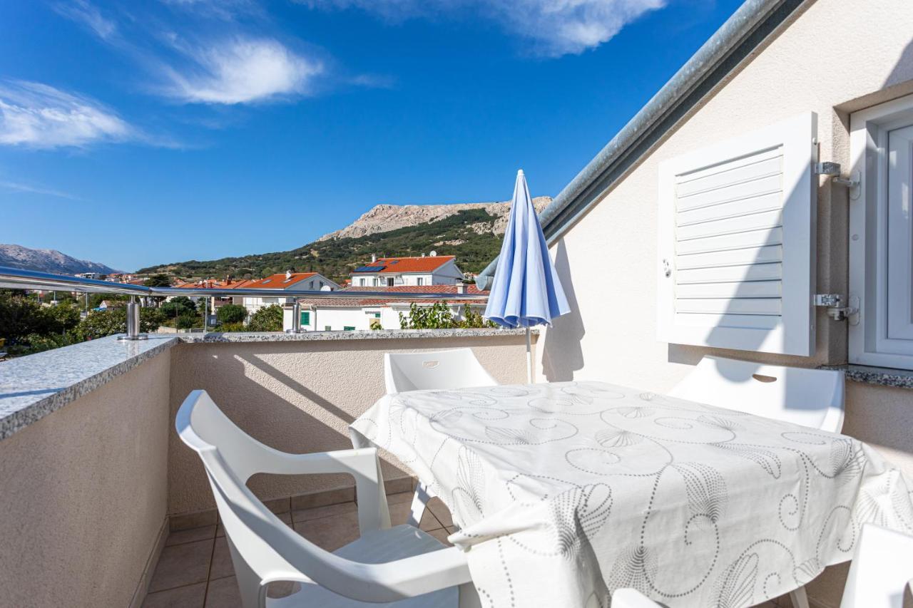 Apartments Crnekovic V Baška Exterior foto