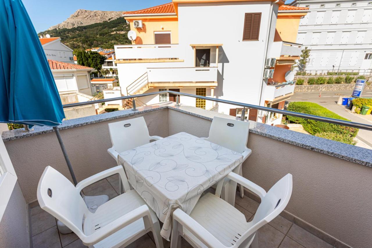 Apartments Crnekovic V Baška Exterior foto