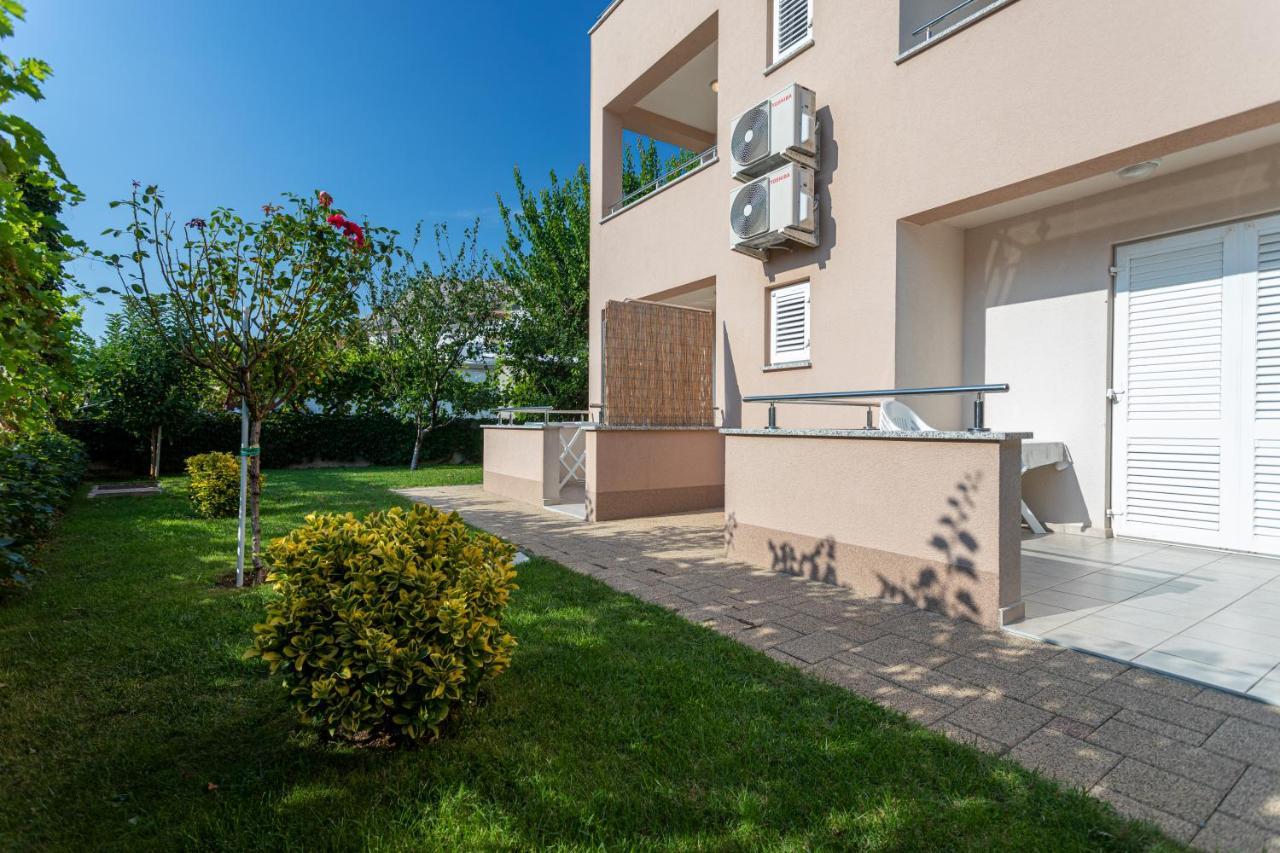Apartments Crnekovic V Baška Exterior foto