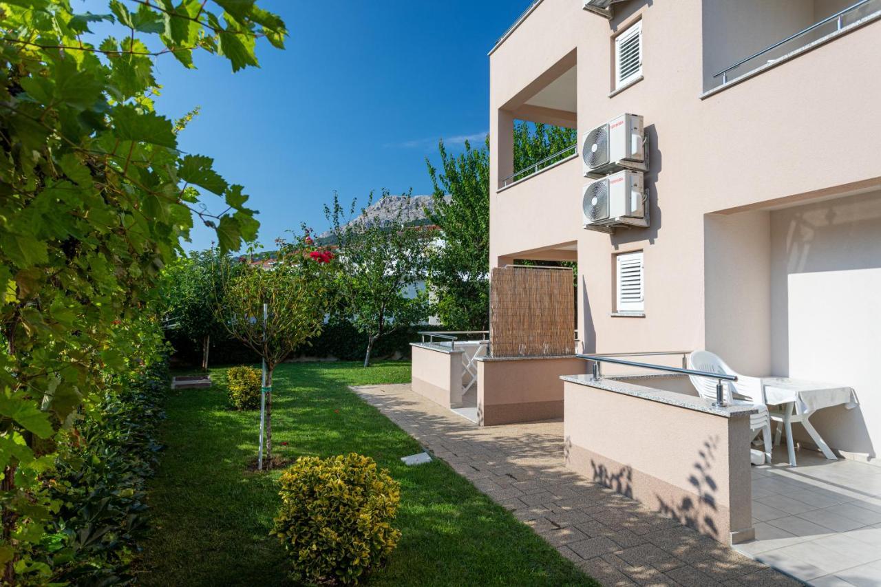 Apartments Crnekovic V Baška Exterior foto